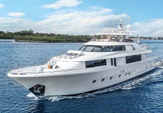 Lucky Lady Yacht Charter in Acklins & Crooked Island