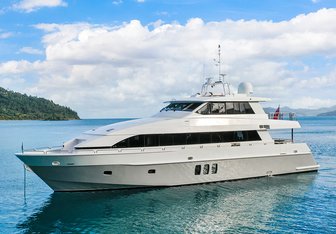 Segara Yacht Charter in Whitsundays
