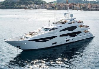 Noah Yacht Charter in Lérins Islands