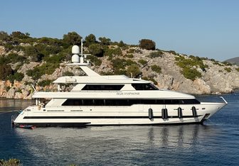 Blue Symphonie Yacht Charter in Crete