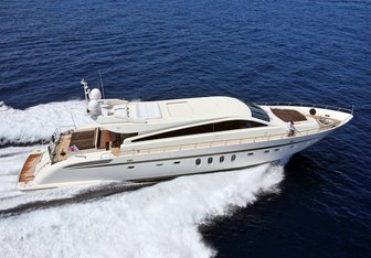 Eclat Yacht Charter in Corsica