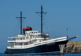Evolution Yacht Charter in Galapagos Islands