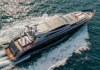 Manu V yacht charter Leopard Motor Yacht
                                    