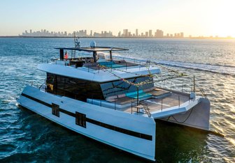 Island Majesty yacht charter Sunreef Yachts Motor Yacht
                                    