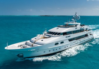 Amore Yacht Charter in North America