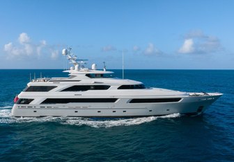 Victoria Del Mar Yacht Charter in Eleuthera 