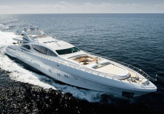 Royale X Yacht Charter in Cannes
