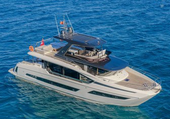 Enthusiast Yacht Charter in Bonifacio