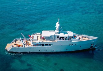 Carmen Yacht Charter in Brac