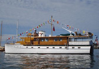 Timeless Yacht Charter in North America