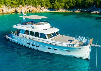 Cloud 9 yacht charter Sasga Yachts Motor Yacht
                                    