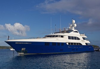 Dirt Poor Yacht Charter in Mustique