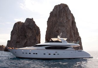 Sands Yacht Charter in St Tropez