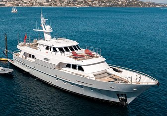 Heliad III Yacht Charter in French Riviera