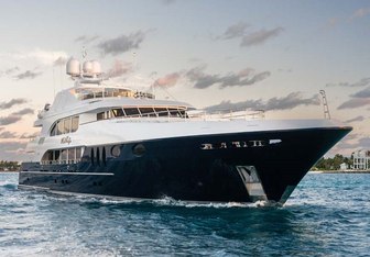 Nicole Evelyn Yacht Charter in Caribbean