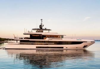 Eva4Eva Yacht Charter in Hvar