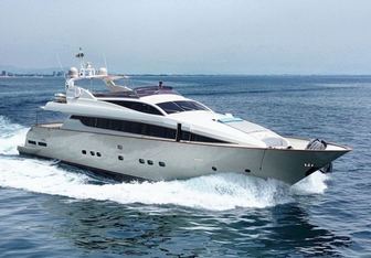 Dea One Yacht Charter in Bonifacio