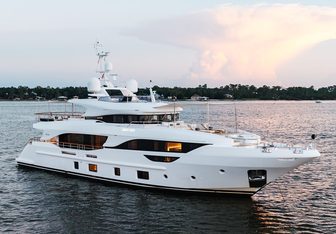 Bella Vita Yacht Charter in The Exumas