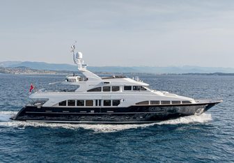 Bang! Yacht Charter in Sicily