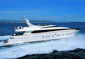 L'Ayazula Yacht Charter in Cannes
