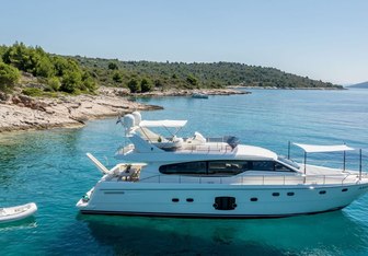 Amy Yacht Charter in Montenegro