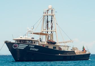 Pink Shrimp Yacht Charter in St Tropez