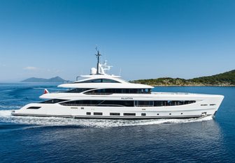 Alunya Yacht Charter in Portisco