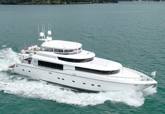 WW yacht charter Johnson Yachts Motor Yacht
                                    