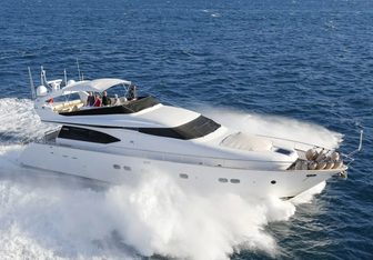 Yakos Yacht Charter in Anacapri