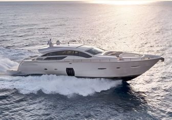 For Ever yacht charter Pershing Motor Yacht
                                    