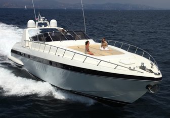 Morfise yacht charter Overmarine Motor Yacht
                                    