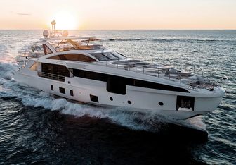 Volante yacht charter Azimut Motor Yacht
                                    