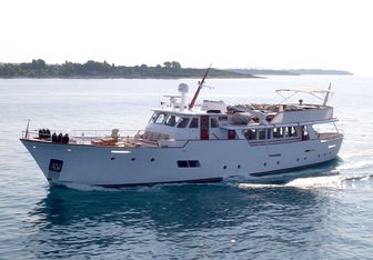 Sissi Yacht Charter in Mediterranean