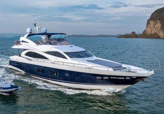 Major Affair Yacht Charter in Phi Phi Islands