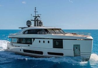 Proposition Yacht Charter in Berry Islands