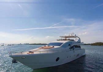 Italian Yacht 85 Yacht Charter in Acklins & Crooked Island