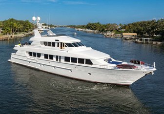 Seaspeak Yacht Charter in Rum Cay