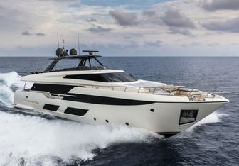 Madra II Yacht Charter in Montenegro
