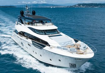 Rocco yacht charter Monte Carlo Yachts Motor Yacht
                                    