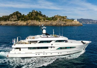 Unexpected Yacht Charter in Italy
