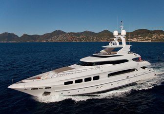 Seven S Yacht Charter in South of France