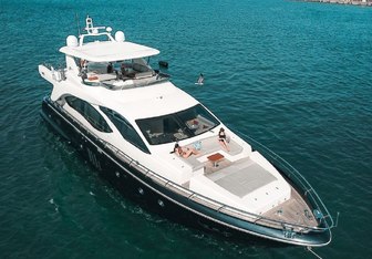 Sky yacht charter Azimut Motor Yacht
                                    