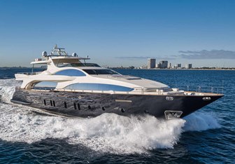 Vivere Yacht Charter in Northeast America