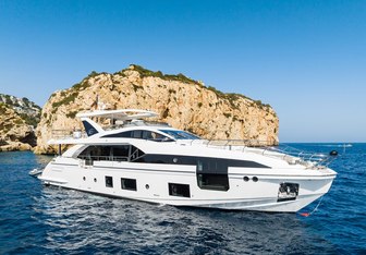 Zozo Yacht Charter in Mediterranean
