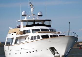 Sima yacht charter Cantiere Santa Margherita Motor Yacht
                                    