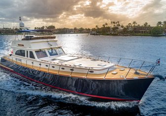 Falcon yacht charter Vicem Yachts Motor Yacht