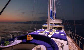 Saint Luca yacht charter lifestyle