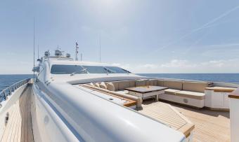 Royale X yacht charter lifestyle