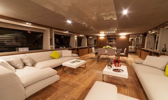 Seataly yacht charter lifestyle