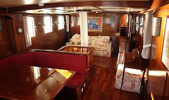 Golden Princess yacht charter lifestyle
